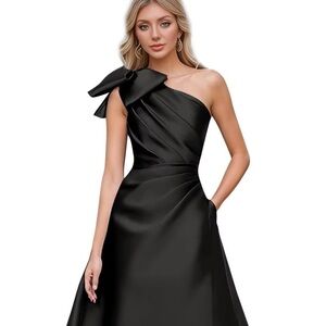 Elegant Black One-Shoulder Dress